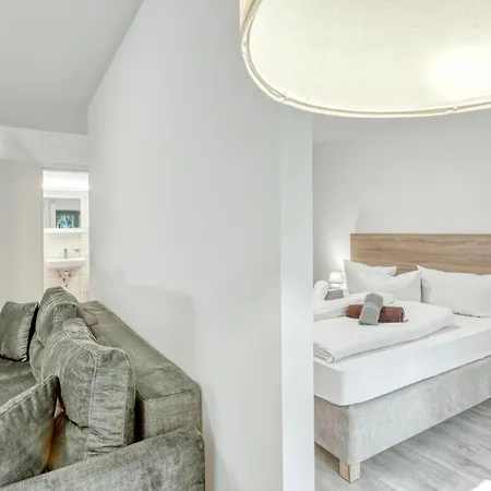 3 Bedroom Stunning In Appartement Altenkirchen (Mecklenburg-Vorpommern)