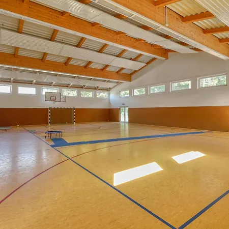 3 Bedroom Stunning In Appartement